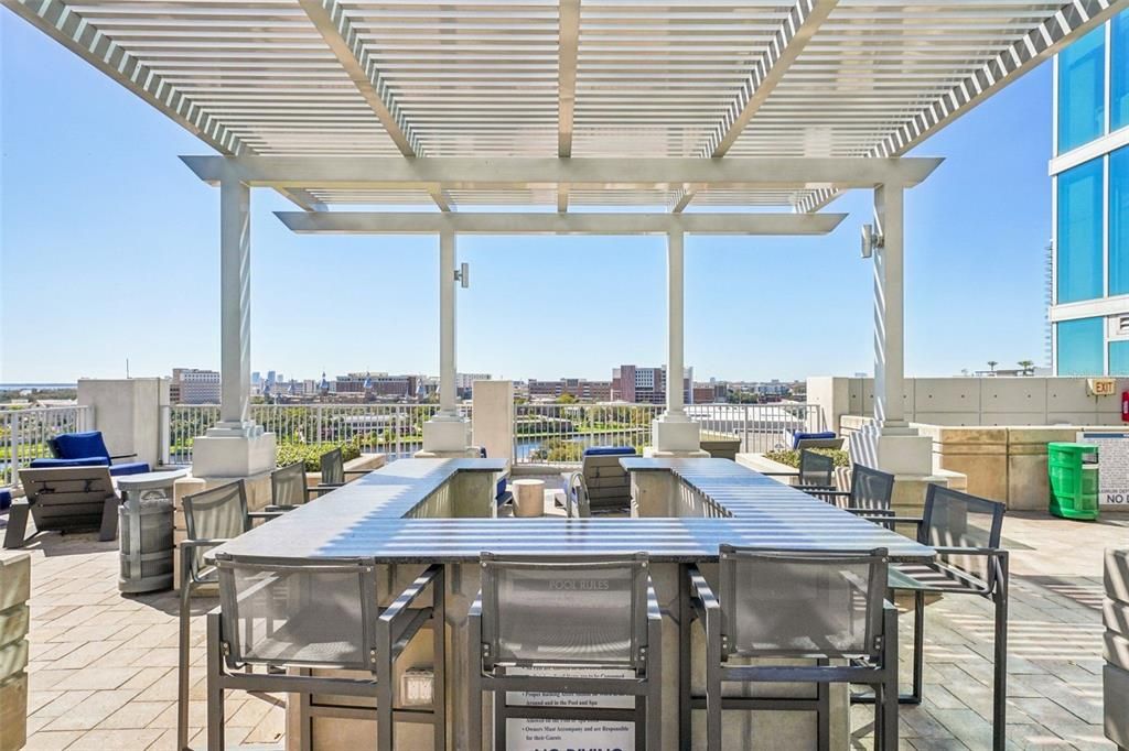 For Rent: $2,600 (1 beds, 1 baths, 838 Square Feet)