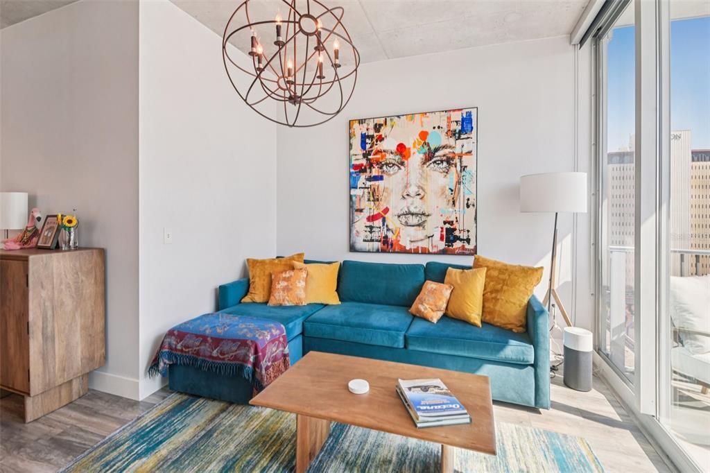 For Rent: $2,600 (1 beds, 1 baths, 838 Square Feet)