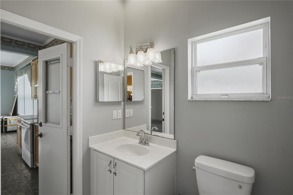For Sale: $399,900 (4 beds, 2 baths, 3348 Square Feet)