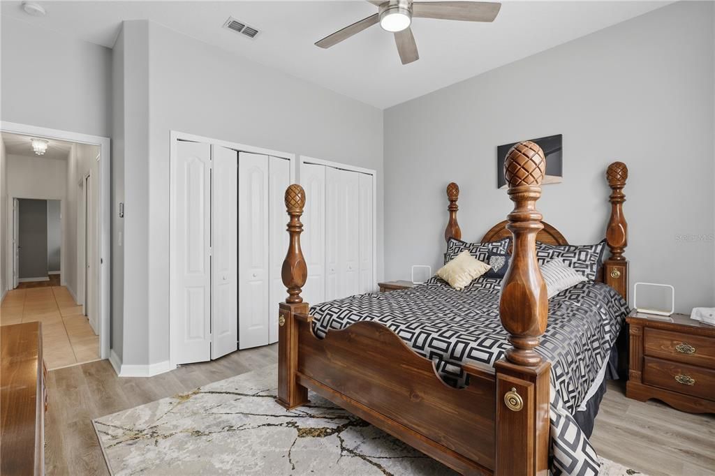 For Sale: $399,900 (4 beds, 2 baths, 3348 Square Feet)