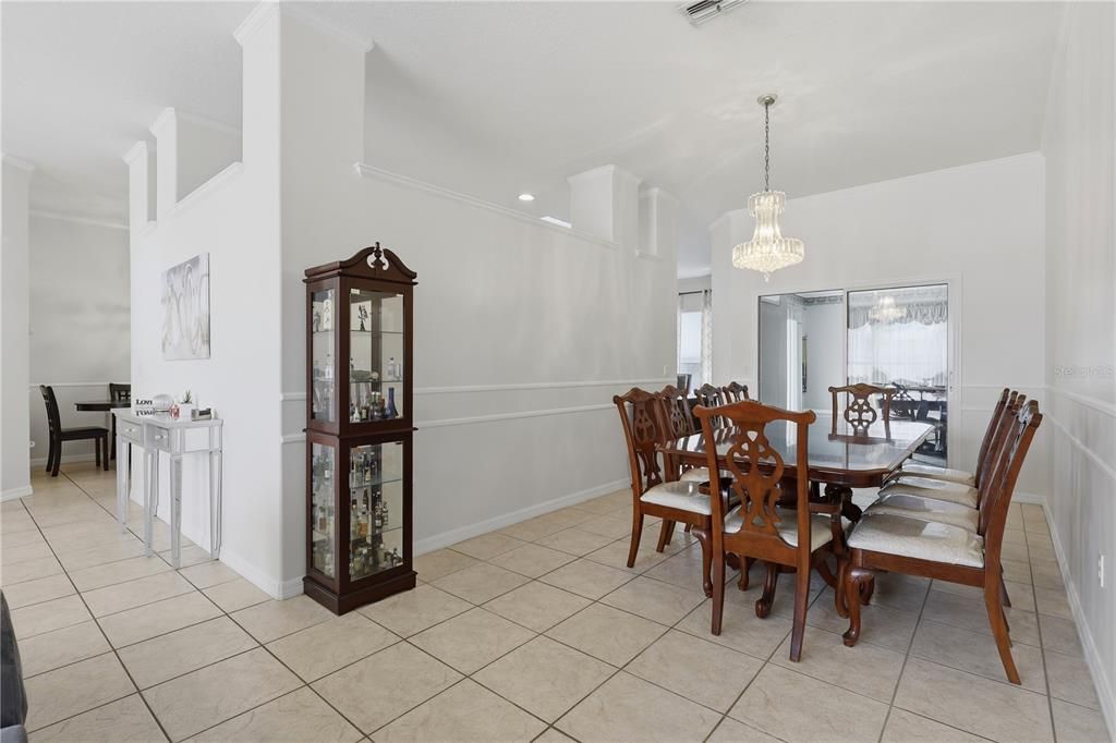 For Sale: $399,900 (4 beds, 2 baths, 3348 Square Feet)