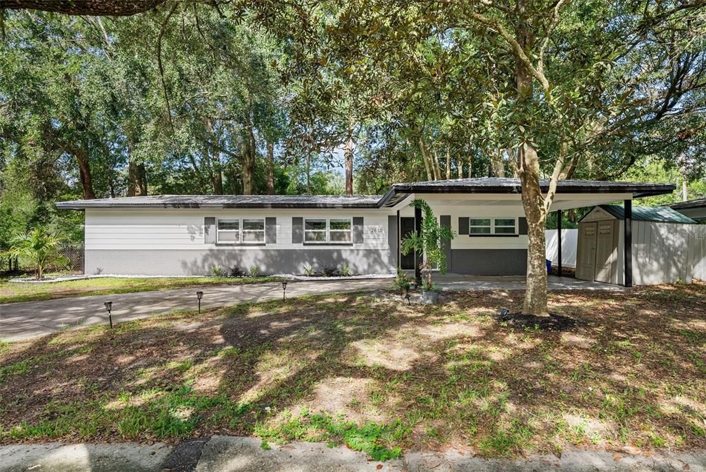 For Sale: $229,900 (2 beds, 1 baths, 904 Square Feet)