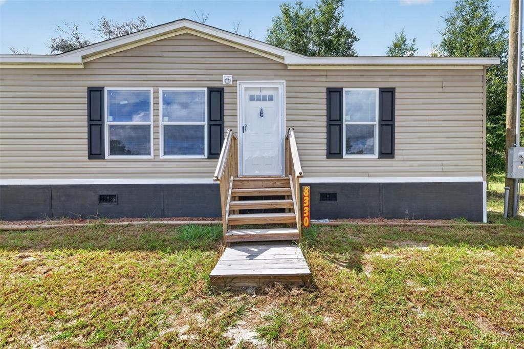 For Sale: $218,000 (3 beds, 2 baths, 1456 Square Feet)