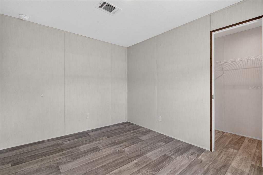 For Sale: $218,000 (3 beds, 2 baths, 1456 Square Feet)
