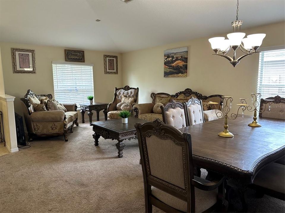 For Sale: $299,900 (3 beds, 2 baths, 2046 Square Feet)