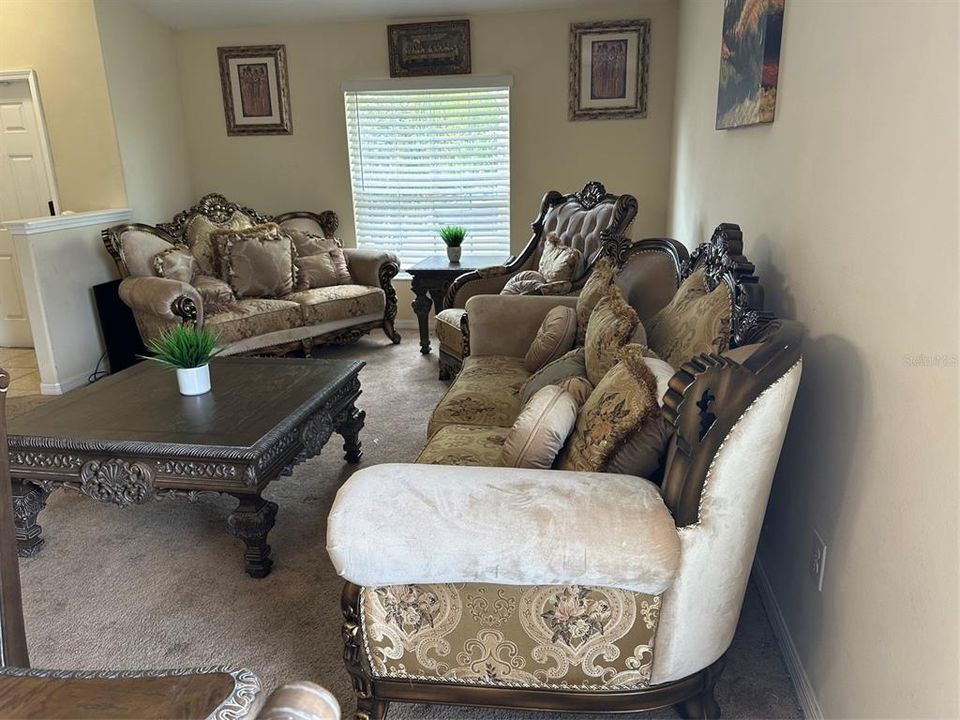 For Sale: $299,900 (3 beds, 2 baths, 2046 Square Feet)