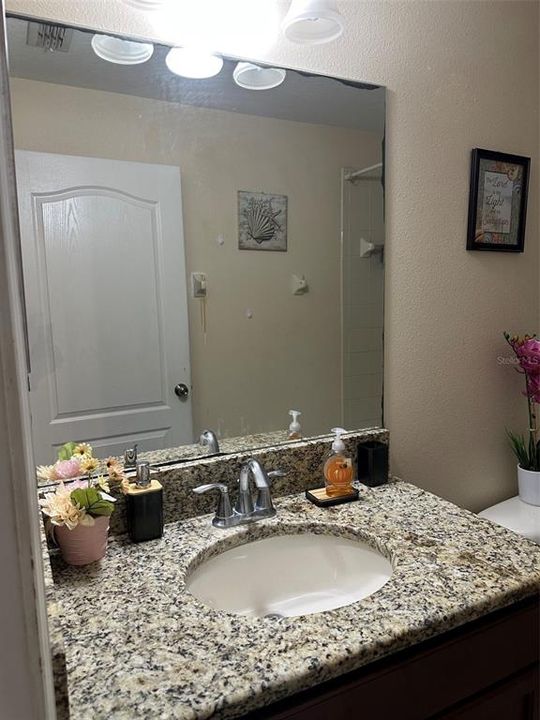 For Sale: $299,900 (3 beds, 2 baths, 2046 Square Feet)