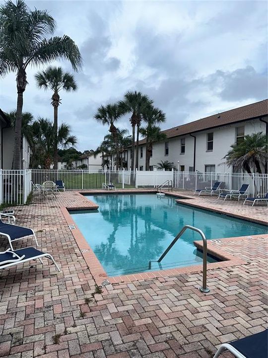 For Rent: $1,600 (2 beds, 2 baths, 840 Square Feet)