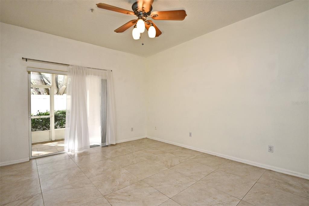 For Rent: $1,980 (3 beds, 2 baths, 1230 Square Feet)