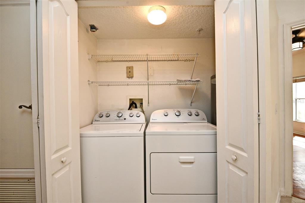For Rent: $1,980 (3 beds, 2 baths, 1230 Square Feet)