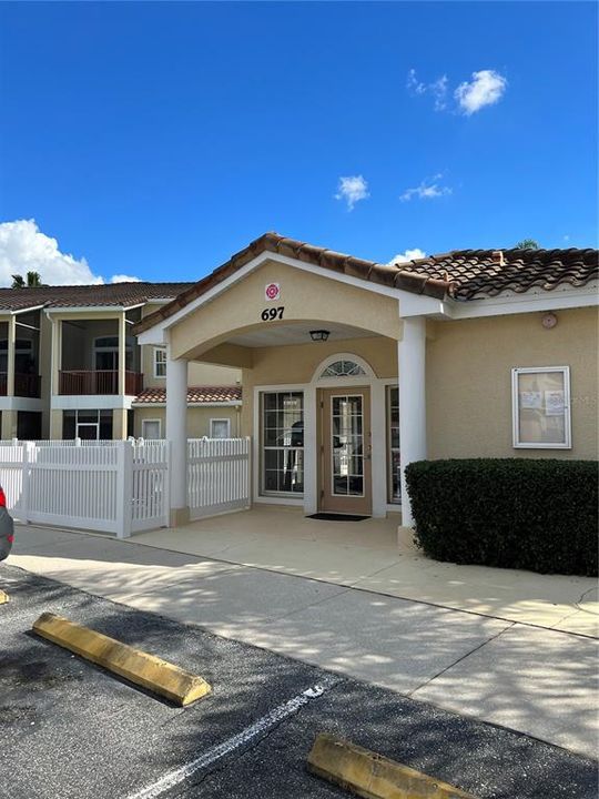For Rent: $1,980 (3 beds, 2 baths, 1230 Square Feet)