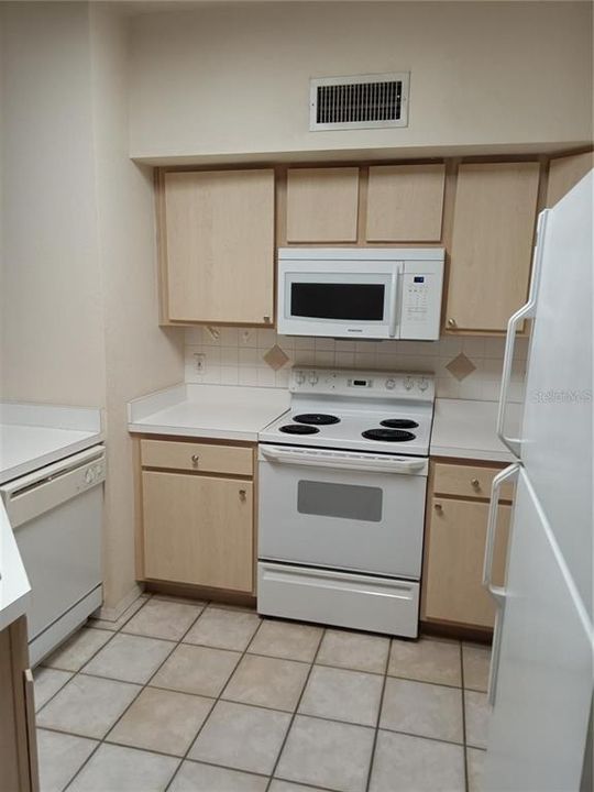 For Rent: $1,750 (2 beds, 2 baths, 1209 Square Feet)