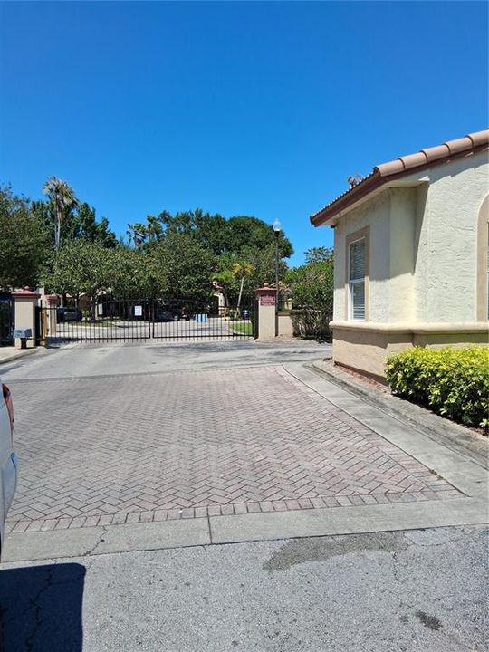 For Rent: $1,750 (2 beds, 2 baths, 1209 Square Feet)