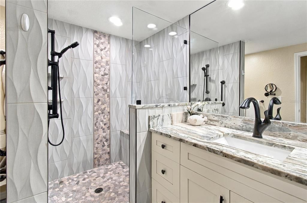 For Sale: $450,000 (3 beds, 2 baths, 1401 Square Feet)