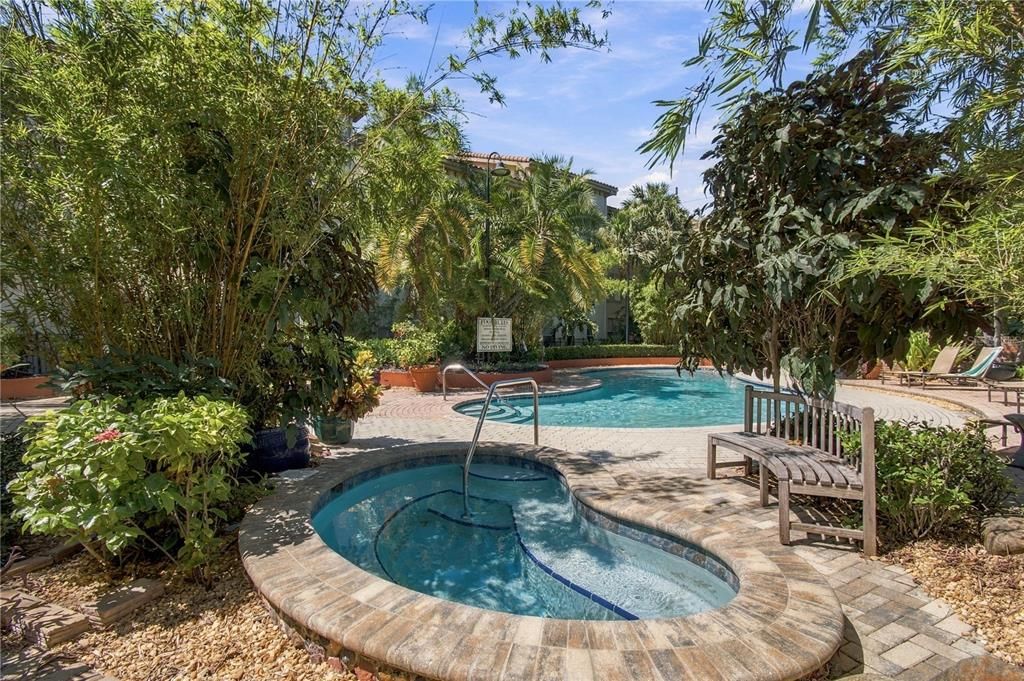 For Sale: $450,000 (3 beds, 2 baths, 1401 Square Feet)