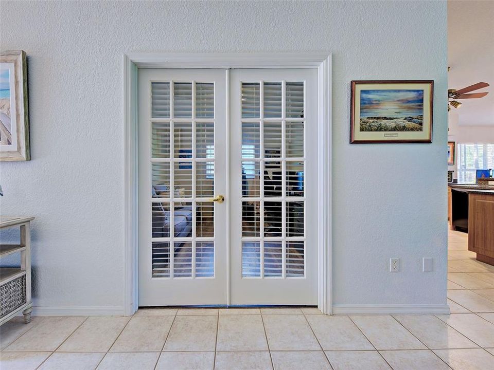 For Sale: $350,000 (2 beds, 2 baths, 1564 Square Feet)