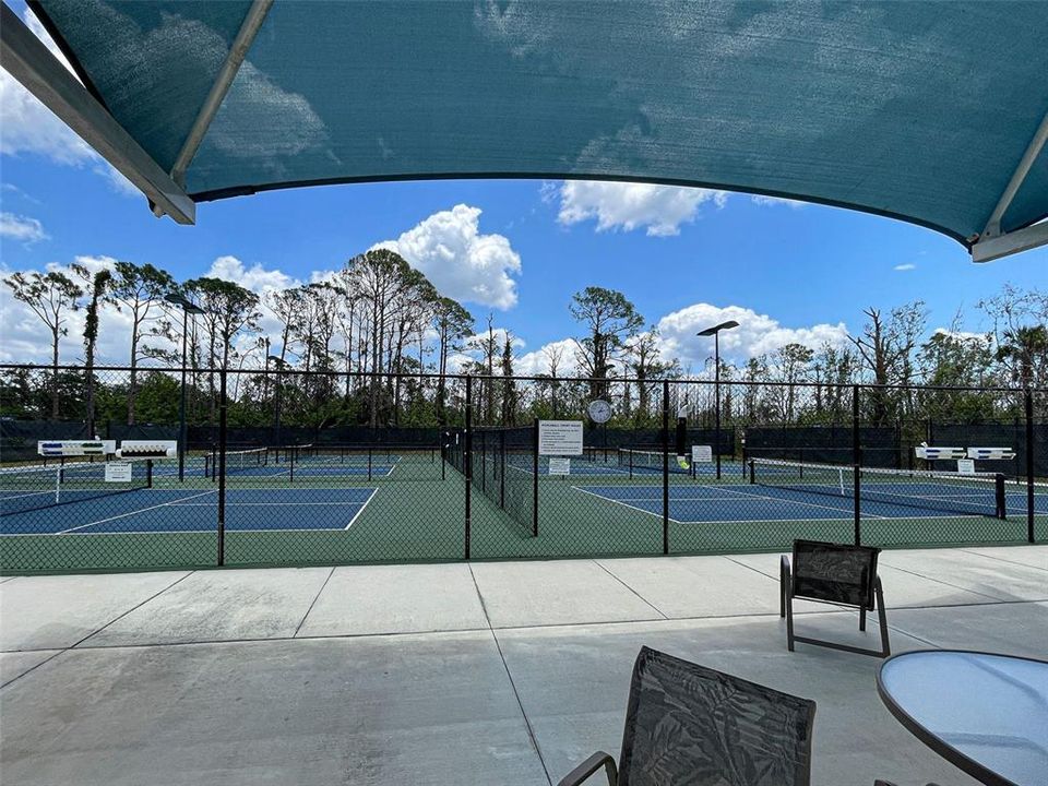 For Sale: $350,000 (2 beds, 2 baths, 1564 Square Feet)
