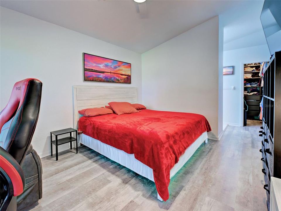 For Sale: $350,000 (2 beds, 2 baths, 1564 Square Feet)