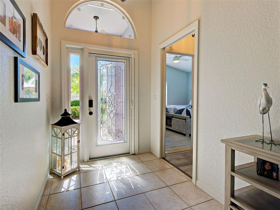 For Sale: $350,000 (2 beds, 2 baths, 1564 Square Feet)