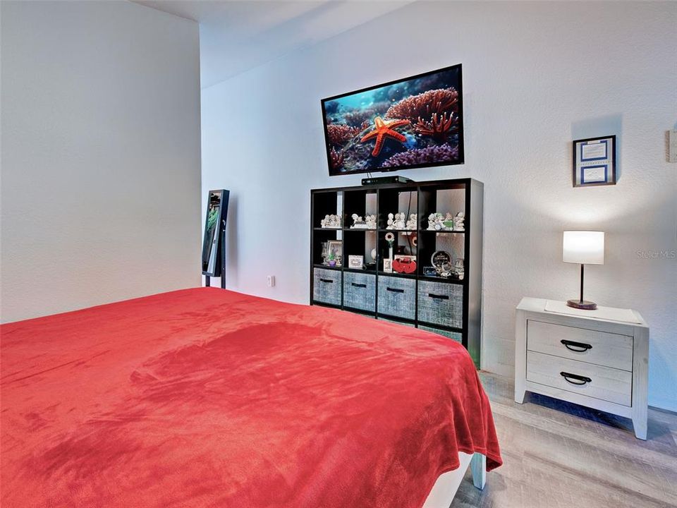 For Sale: $350,000 (2 beds, 2 baths, 1564 Square Feet)