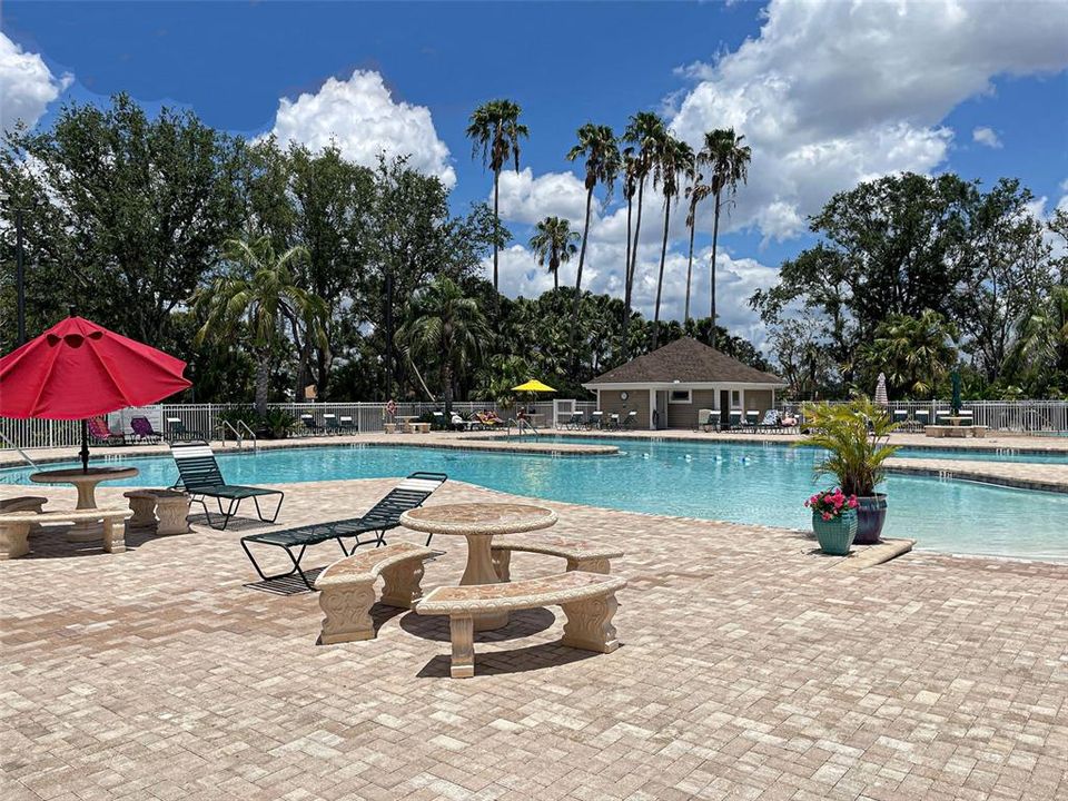 For Sale: $350,000 (2 beds, 2 baths, 1564 Square Feet)