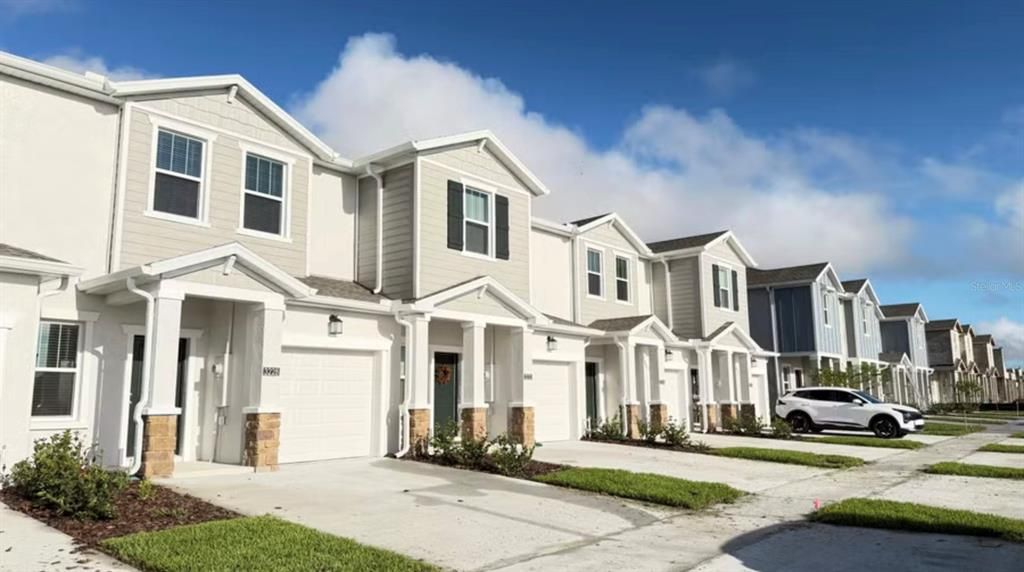 For Rent: $2,450 (3 beds, 2 baths, 1689 Square Feet)