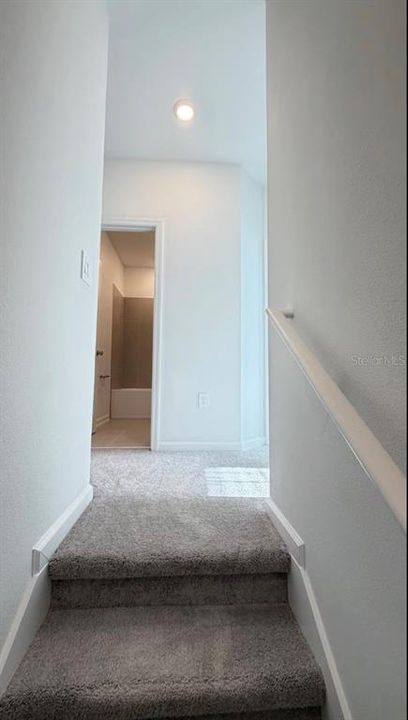For Rent: $2,450 (3 beds, 2 baths, 1689 Square Feet)