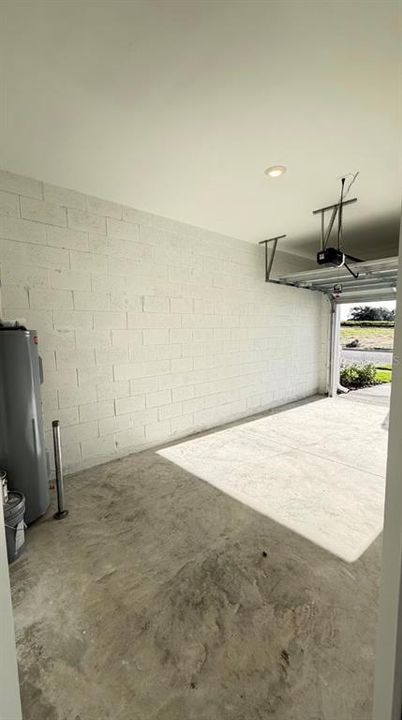 For Rent: $2,450 (3 beds, 2 baths, 1689 Square Feet)