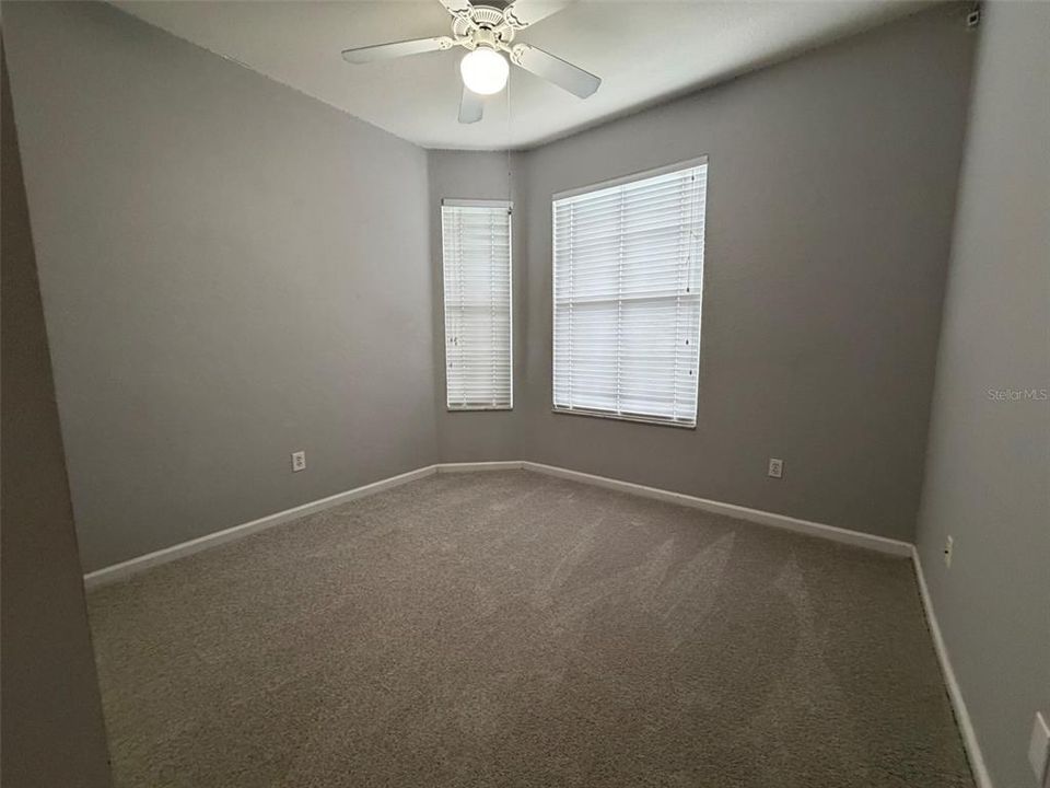 For Sale: $215,000 (3 beds, 2 baths, 1276 Square Feet)