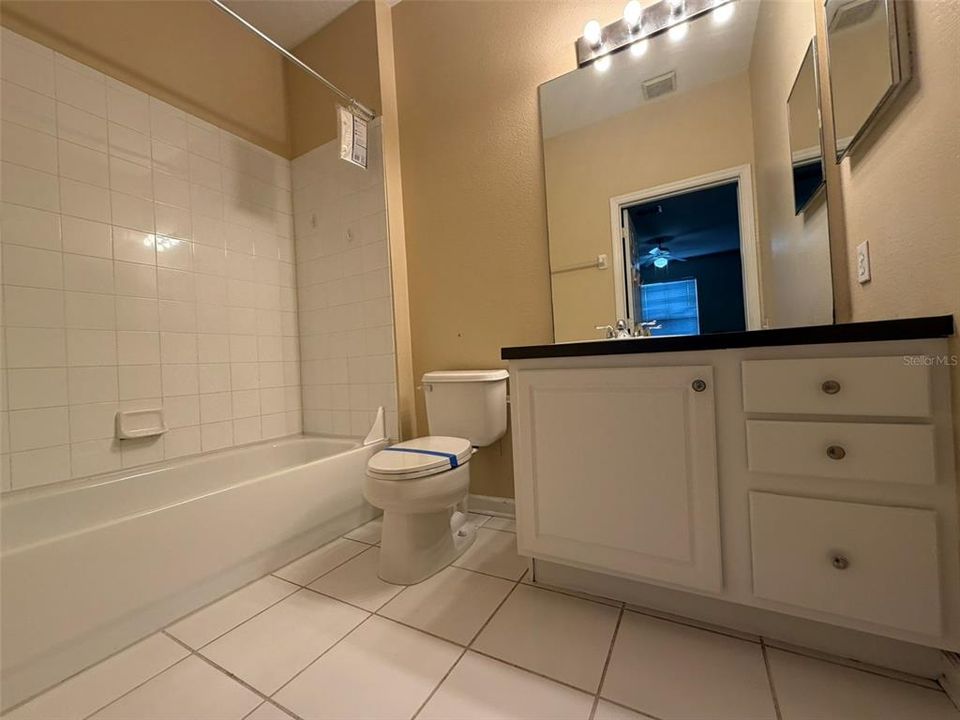 For Sale: $215,000 (3 beds, 2 baths, 1276 Square Feet)