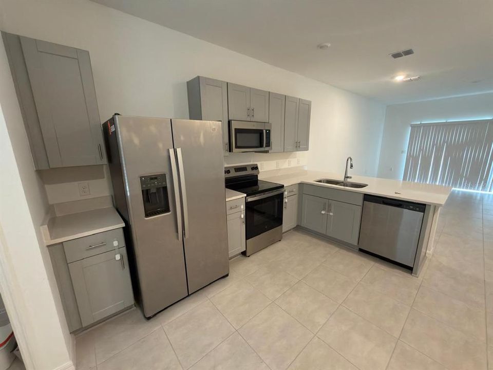 For Rent: $1,680 (2 beds, 2 baths, 1372 Square Feet)