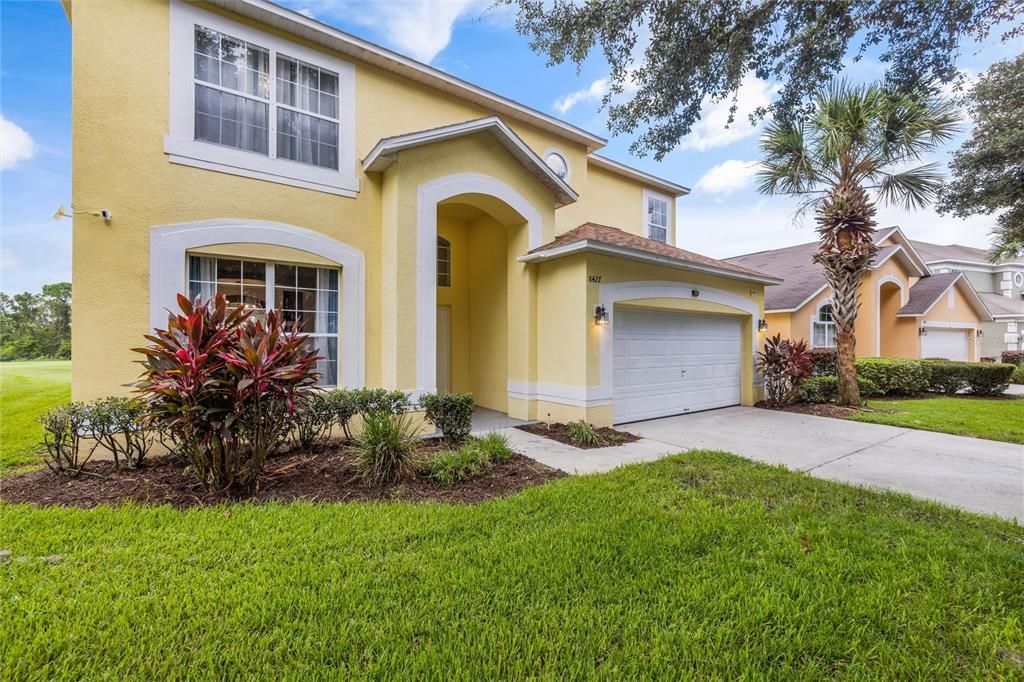 For Sale: $630,000 (7 beds, 4 baths, 2914 Square Feet)