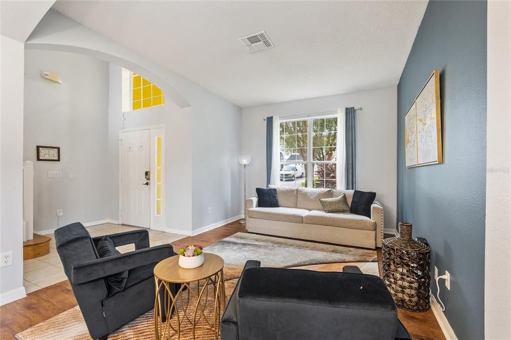 For Sale: $630,000 (7 beds, 4 baths, 2914 Square Feet)