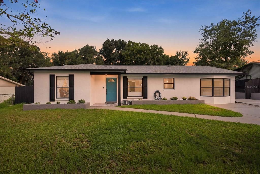 For Sale: $279,999 (3 beds, 2 baths, 1364 Square Feet)