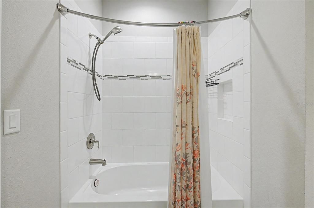For Sale: $919,000 (5 beds, 3 baths, 4518 Square Feet)