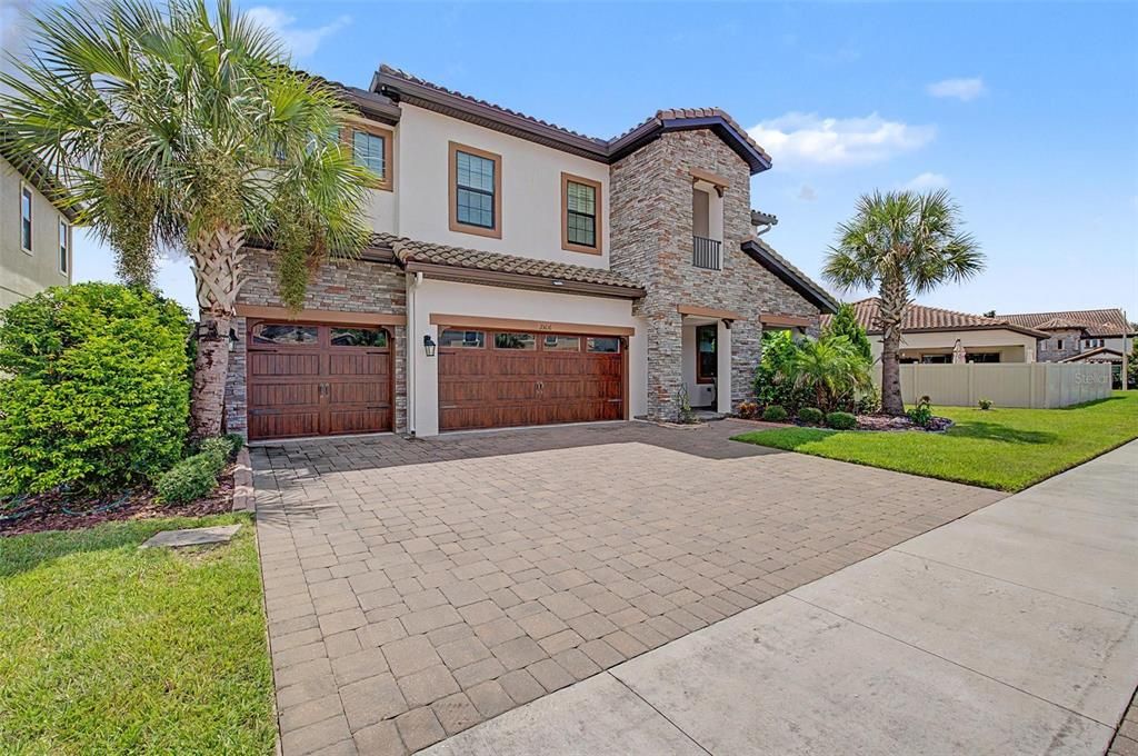 For Sale: $919,000 (5 beds, 3 baths, 4518 Square Feet)