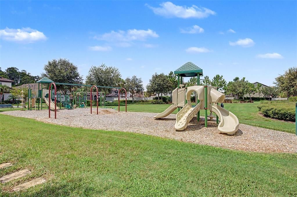 For Sale: $919,000 (5 beds, 3 baths, 4518 Square Feet)