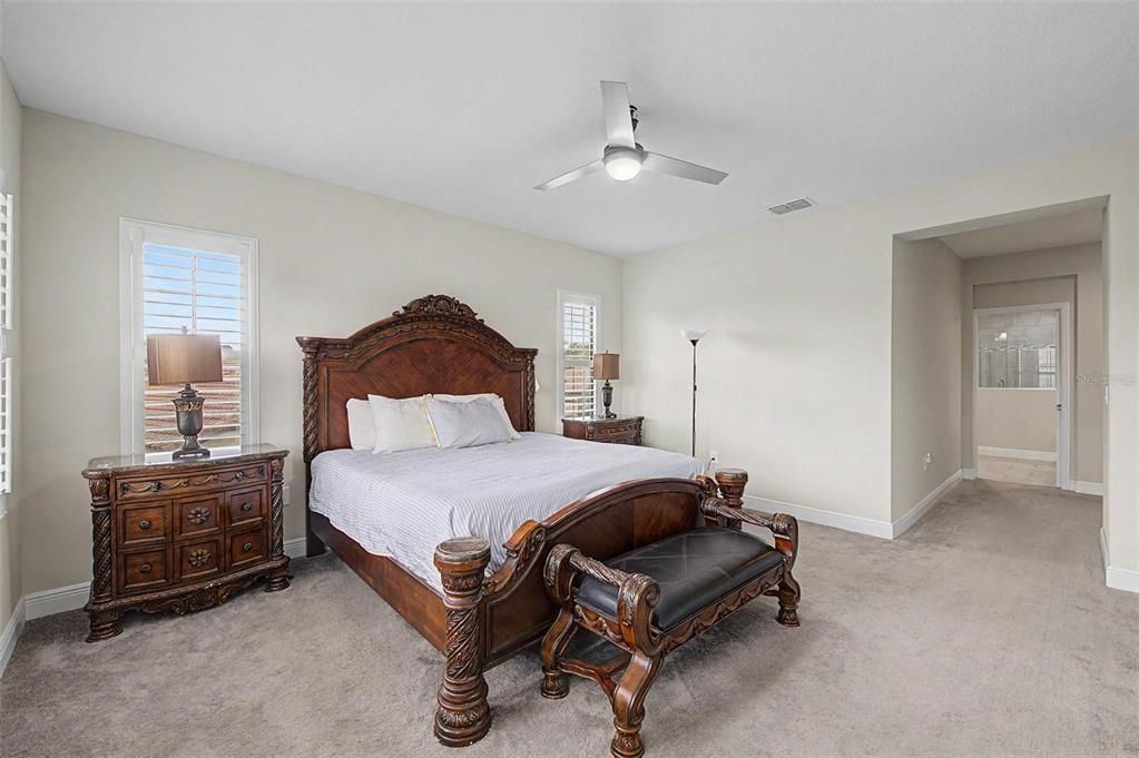 For Sale: $919,000 (5 beds, 3 baths, 4518 Square Feet)