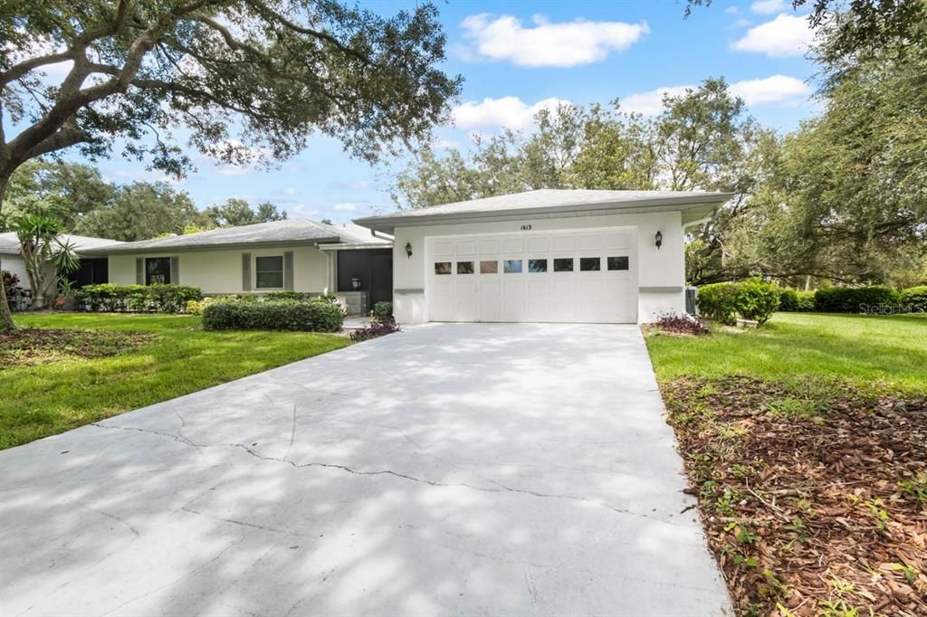 For Sale: $180,000 (2 beds, 2 baths, 1661 Square Feet)
