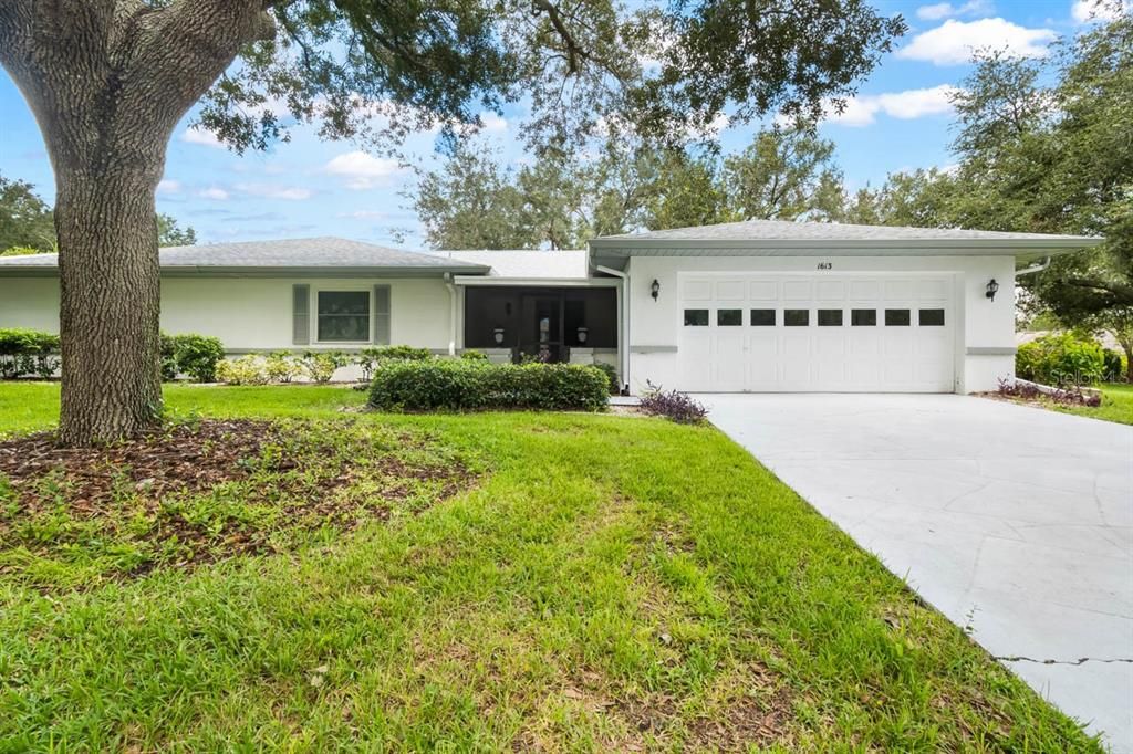 For Sale: $180,000 (2 beds, 2 baths, 1661 Square Feet)