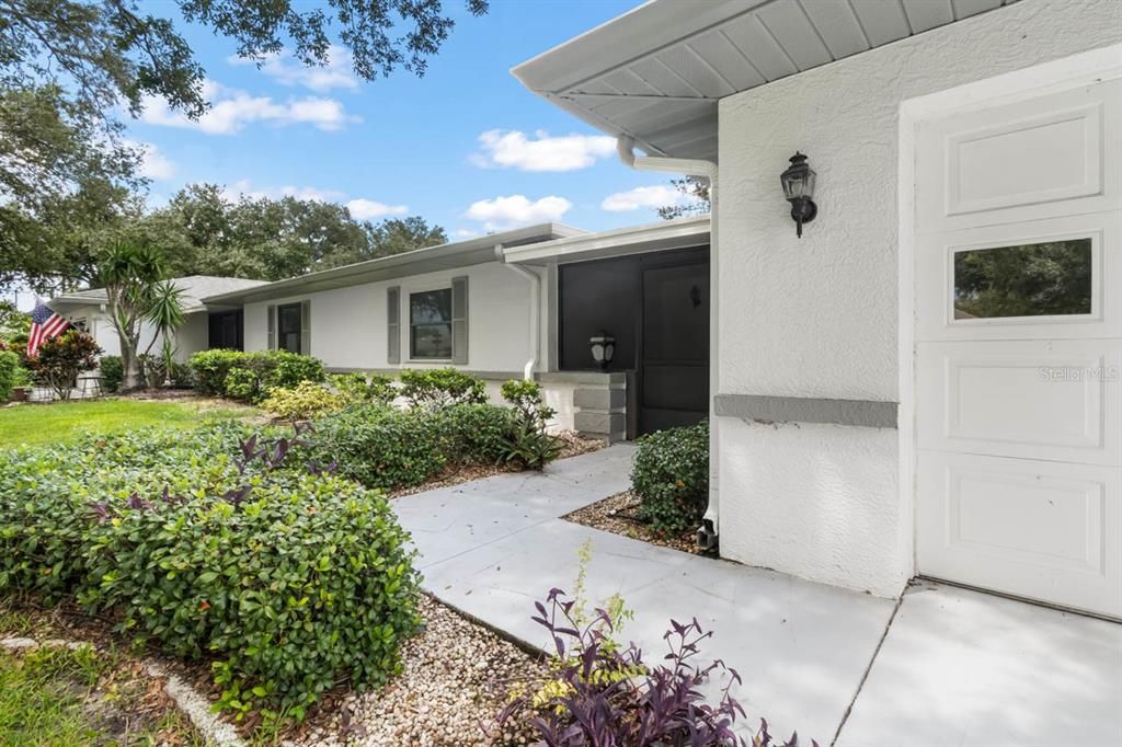 For Sale: $180,000 (2 beds, 2 baths, 1661 Square Feet)
