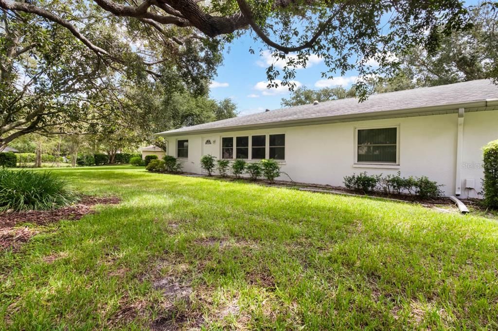 For Sale: $180,000 (2 beds, 2 baths, 1661 Square Feet)