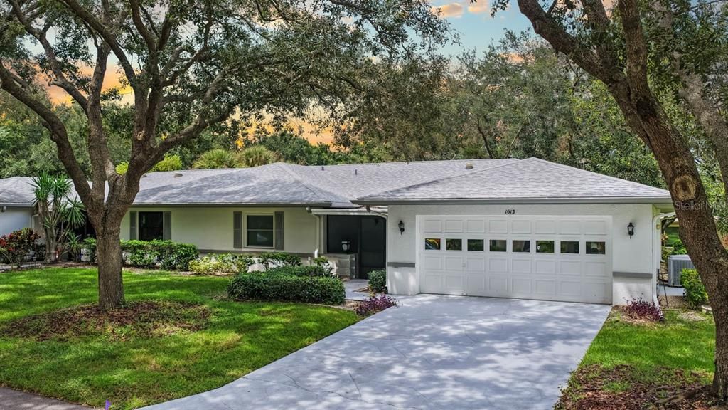 For Sale: $180,000 (2 beds, 2 baths, 1661 Square Feet)