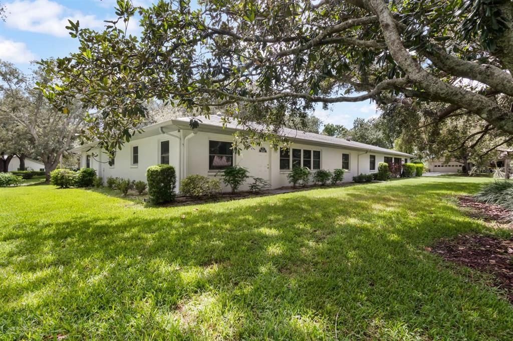 For Sale: $180,000 (2 beds, 2 baths, 1661 Square Feet)