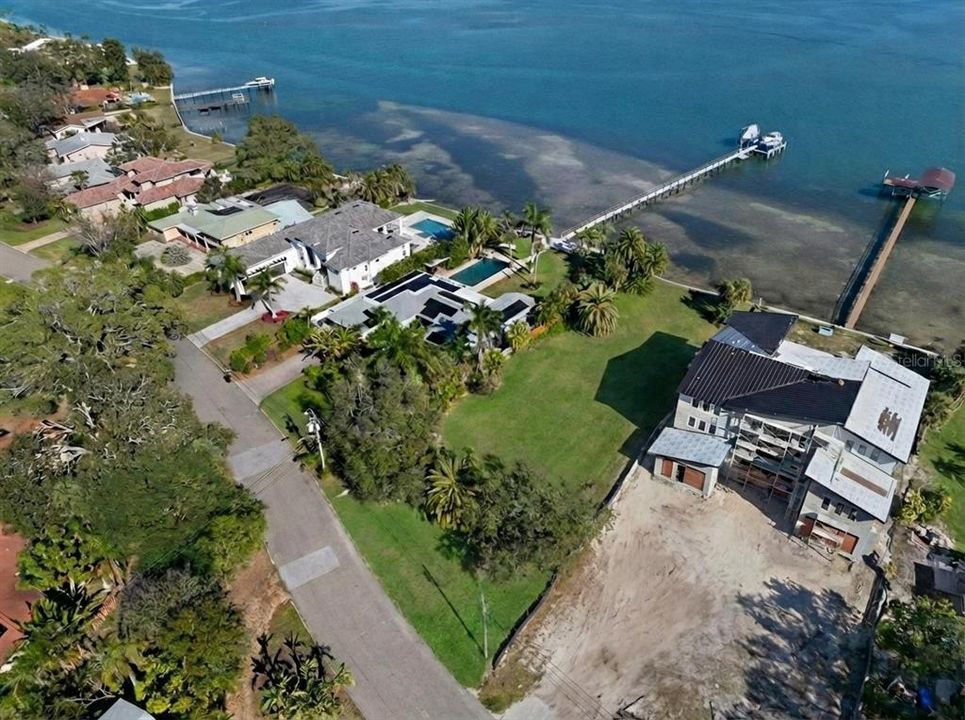 На продажу: $1,500,000 (0.51 acres)