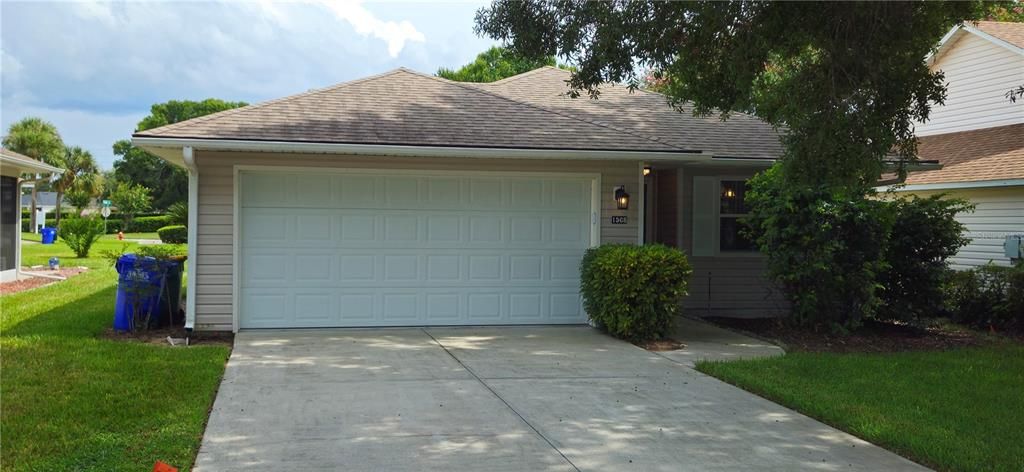 For Sale: $249,000 (2 beds, 2 baths, 1078 Square Feet)