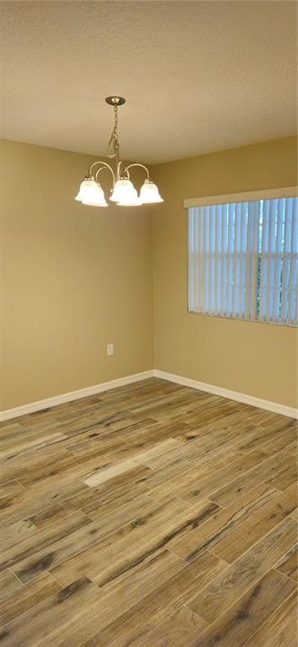For Sale: $249,000 (2 beds, 2 baths, 1078 Square Feet)