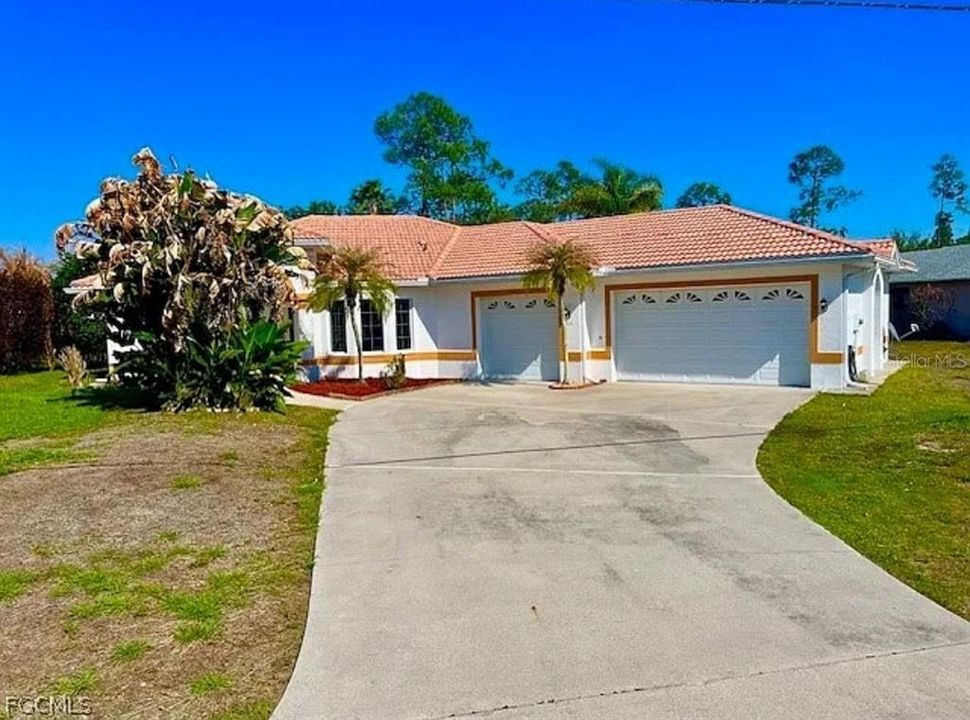 Recently Sold: $285,000 (2 beds, 2 baths, 1375 Square Feet)