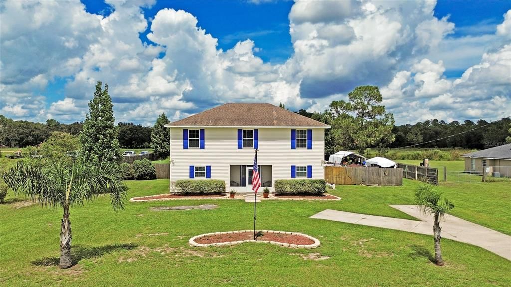 For Sale: $525,000 (6 beds, 3 baths, 2276 Square Feet)