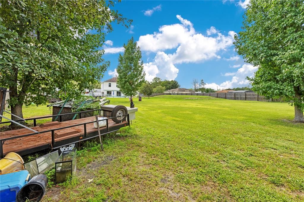 For Sale: $525,000 (6 beds, 3 baths, 2276 Square Feet)